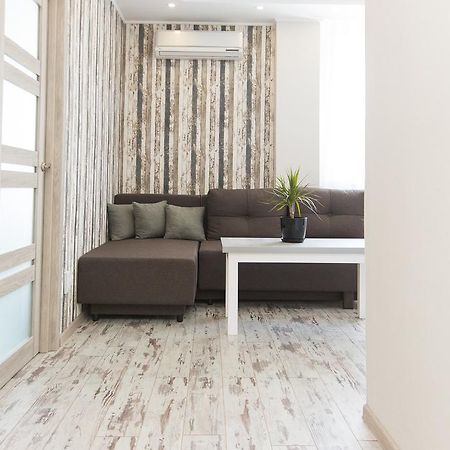 Vip Apartmen Apartment Sumy Ngoại thất bức ảnh